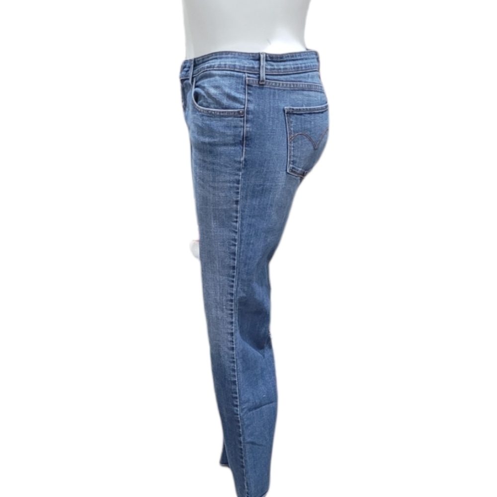 Levi's Women's Blue Boot Cut Jeans - Picture 7 of 12